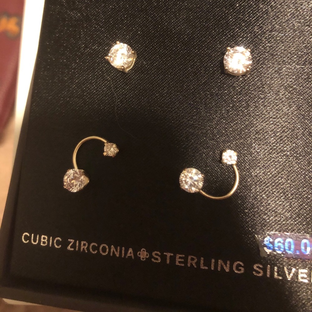 Earring Set - Picture 2 of 6